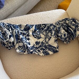 Abercrombie and Fitch Floral Off-Shoulder Top